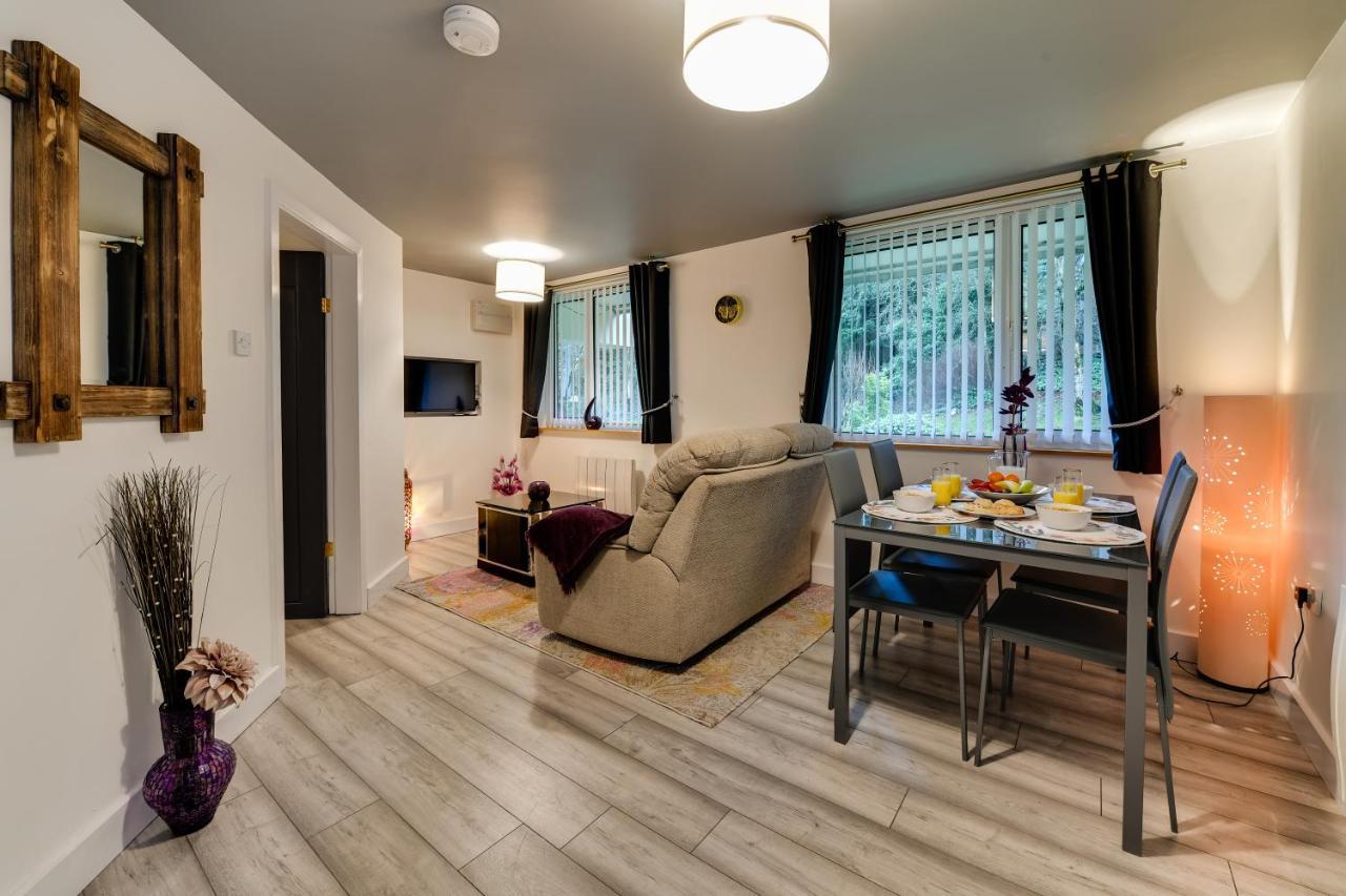 1 Bedroom Swinley Apartment L Free Parking L Wigan Royal Infirmary L Haigh Hall L Central Location Esterno foto